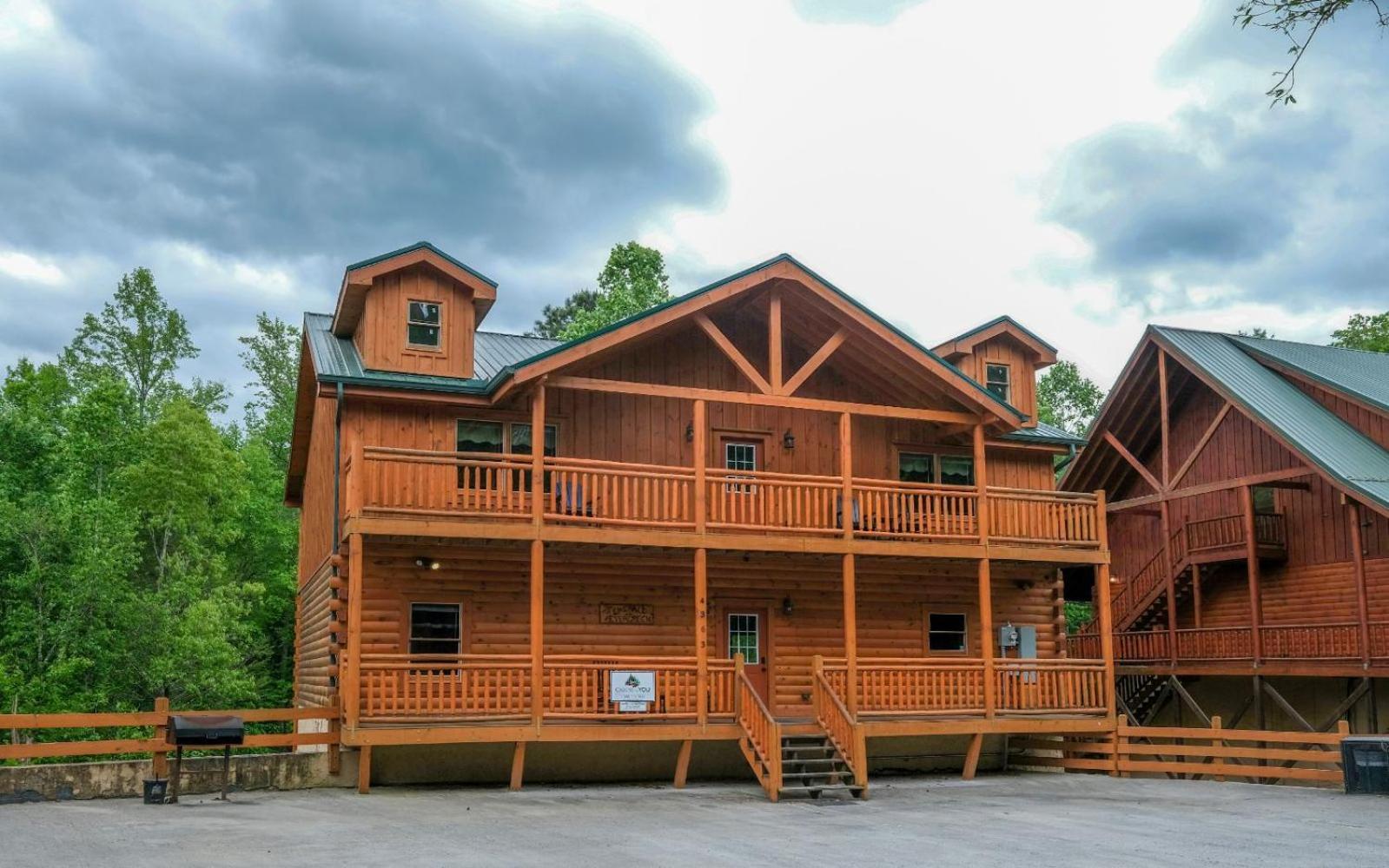 Emerald And Evergreen At Sherwood Gatlinburg Exterior photo