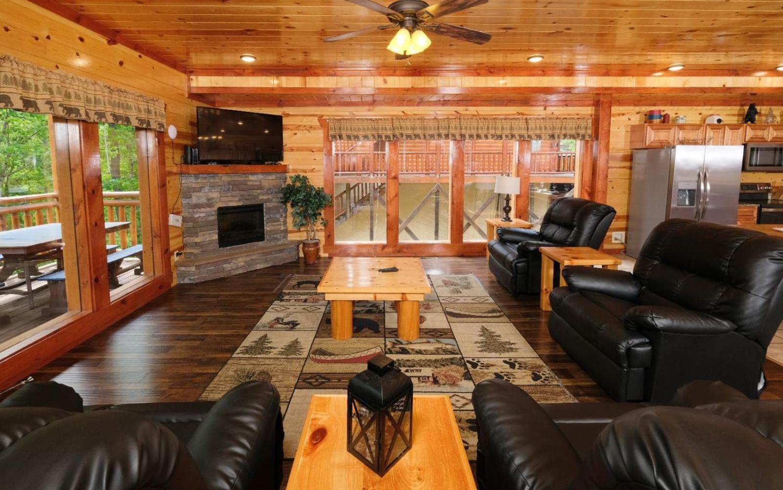 Emerald And Evergreen At Sherwood Gatlinburg Exterior photo